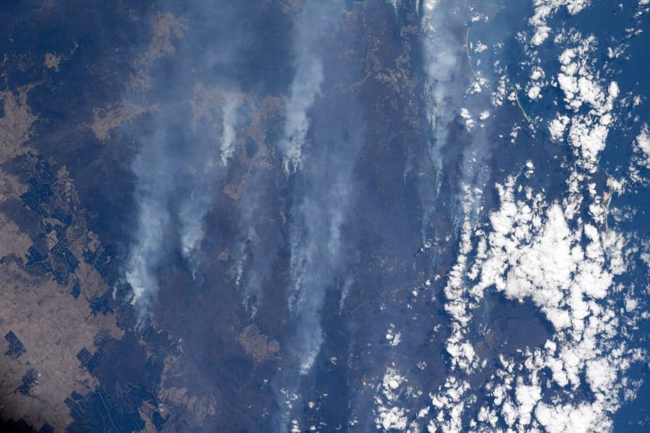 Stasiun Luar Angkasa Kebakaran Hutan