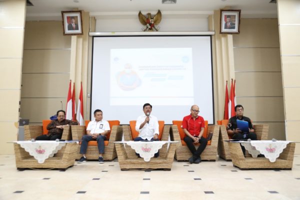 Johnny Kominfo Virus Corona