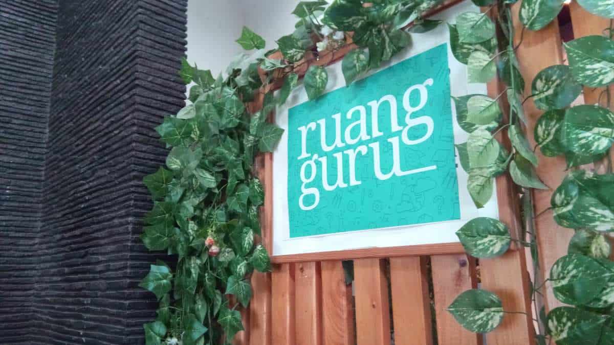 perusahaan asing Ruangguru