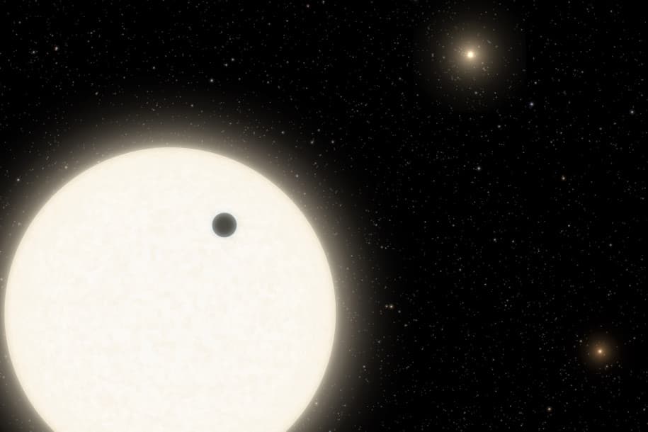 NASA Temukan Planet Asing dengan Tiga Matahari
