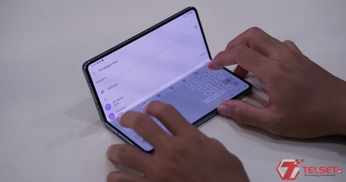 fitur multitasking galaxy fold4