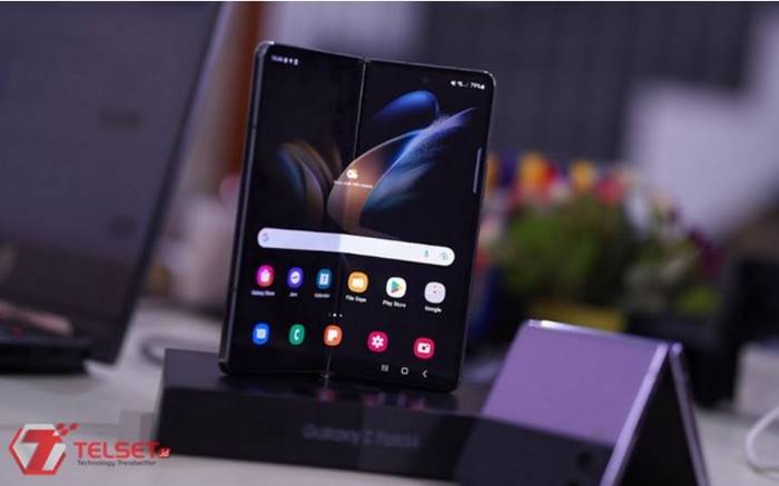 Samsung Galaxy Z Fold4 Galaxy Flip4