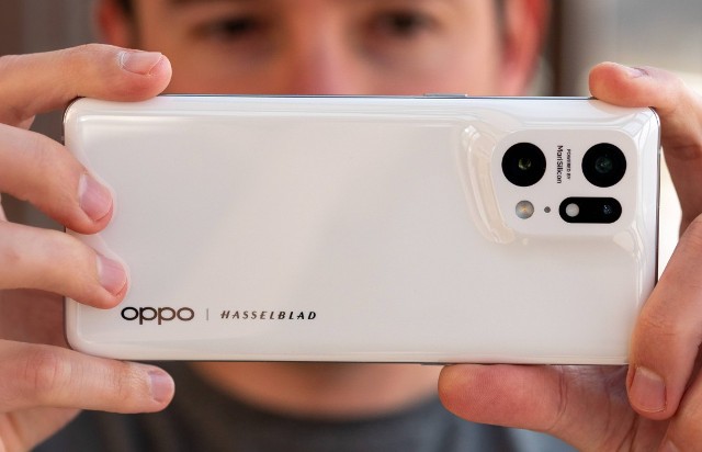 Oppo Find X6 Pro harga spesifikasi fitur prosesor kamera cpu benchmark memori ram