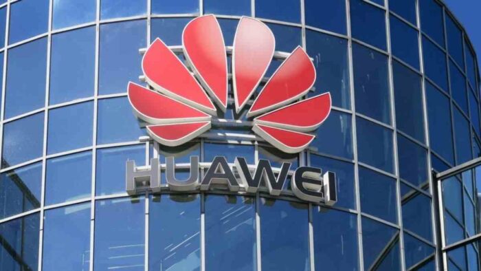 Huawei Mengganti 13.000 Suku Cadang