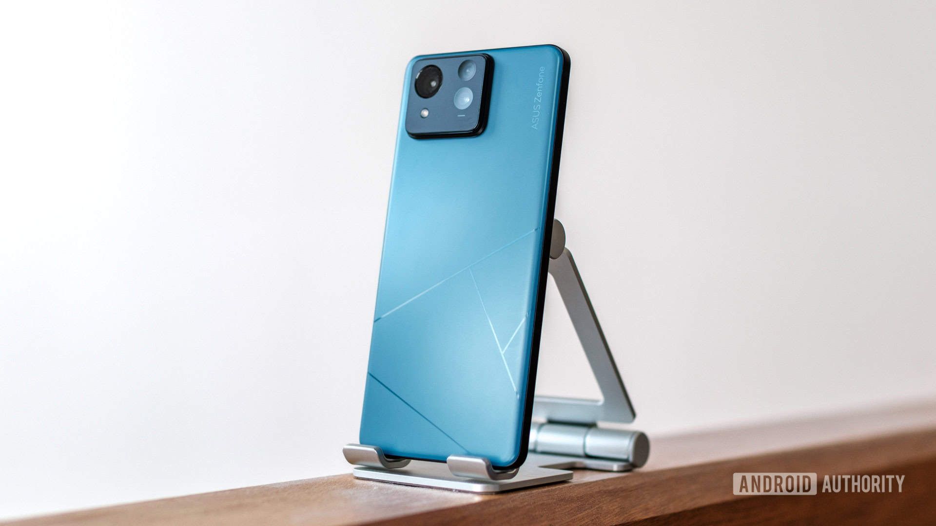 Asus Konfirmasi Kehadiran Zenfone 12 Ultra Lebih Cepat