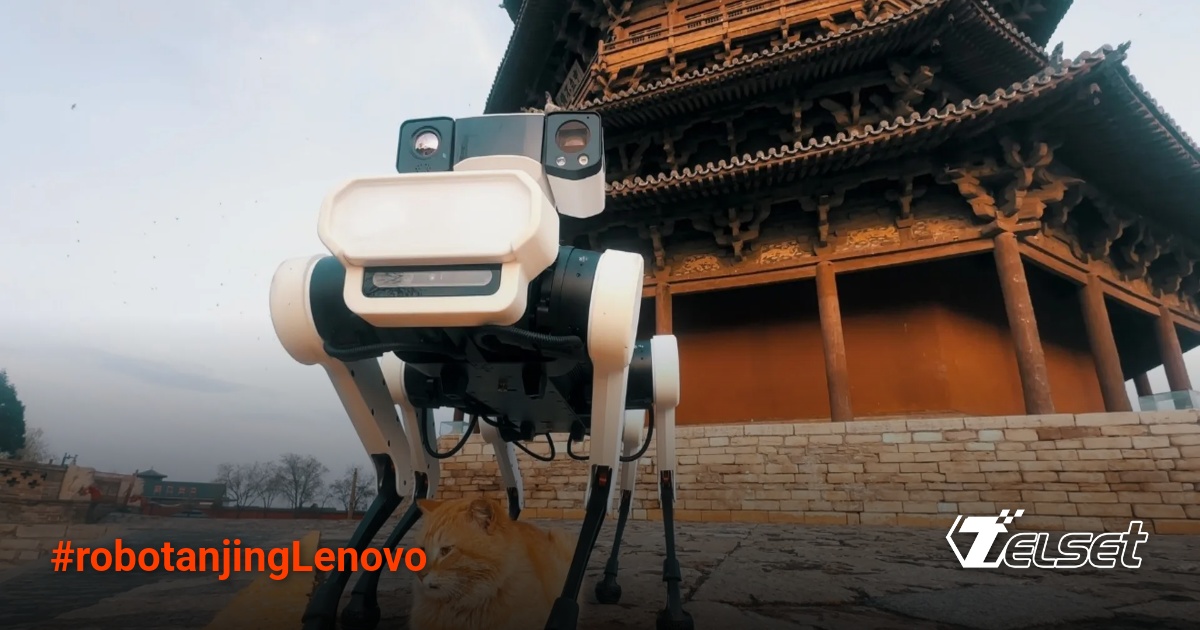 Robot anjing berkaki enam Lenovo memindai pagoda kayu kuno di China
