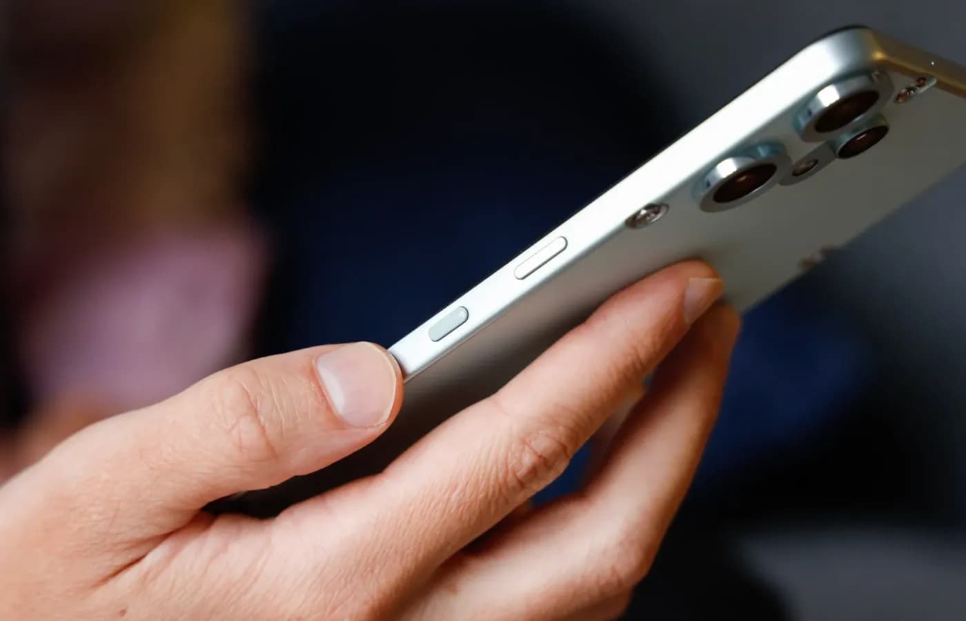 CMF by Nothing Phone 2 Pro dengan Essential Key tombol AI