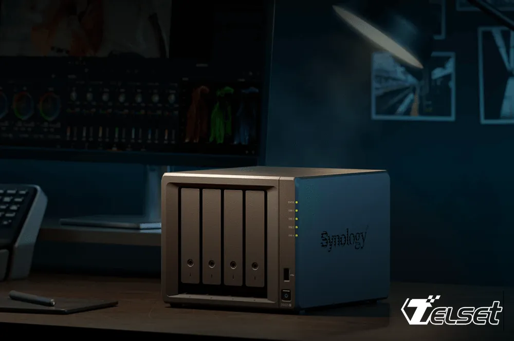 Synology DiskStation DS925+ dengan unit ekspansi DX525