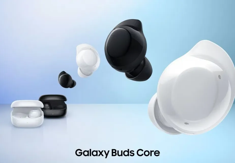 Samsung Galaxy Buds Core dalam warna hitam dan putih dengan casing wireless charging