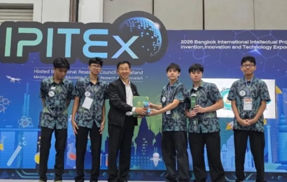Pelajar Indonesia raih emas IPITEx 2026 ciptakan alat AI pantau tanah SoilPIN