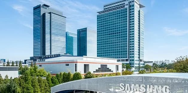 Ilustrasi pertemuan bisnis antara CEO Mistral AI Arthur Mensch dan eksekutif Samsung Electronics Jun Young-hyun di Korea Selatan.