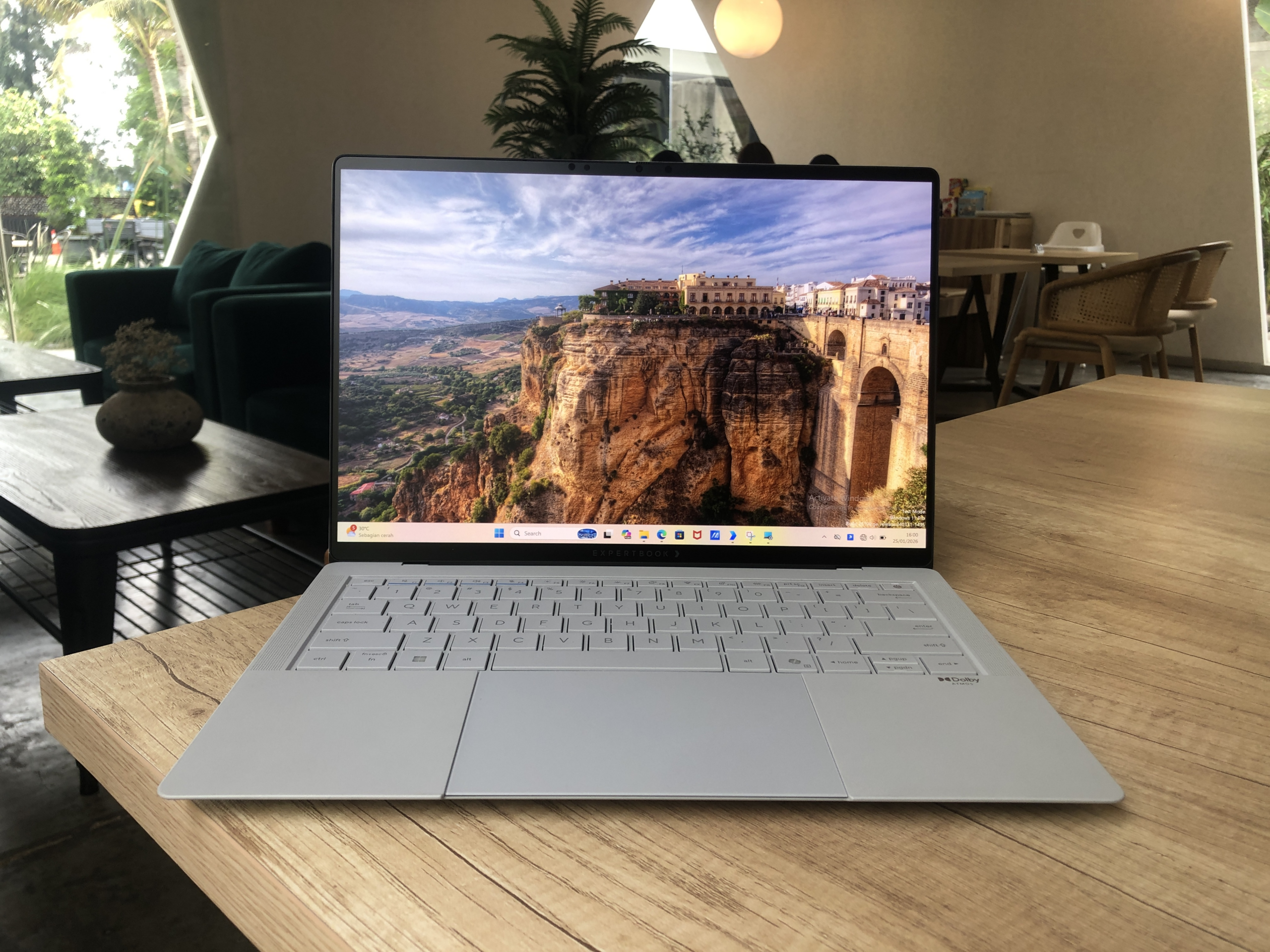 ASUS EXPERTBOOK