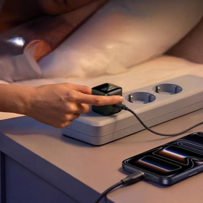 Anker Nano 45W Charger: Pengisian Cerdas dengan Layar Digital