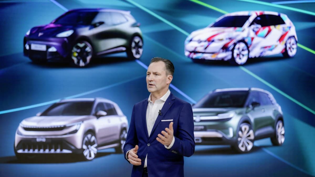 Volkswagen PHK 50.000 Karyawan demi Bertahan di Era Mobil Listrik