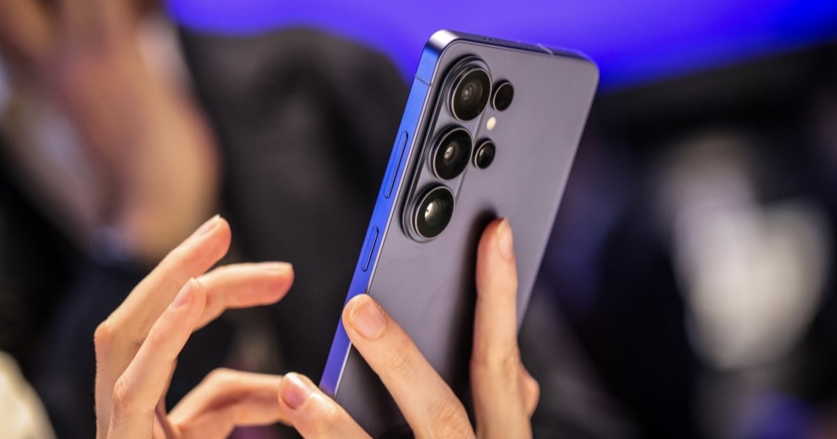 Samsung Galaxy S26 Ultra dengan fitur keamanan One UI 9
