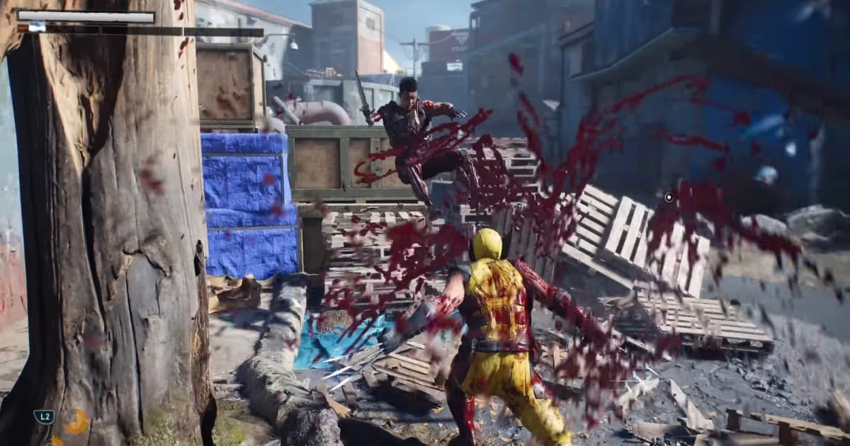 Screenshot dari game Marvel’s Wolverine menampilkan aksi pertarungan dengan efek darah yang beterbangan.