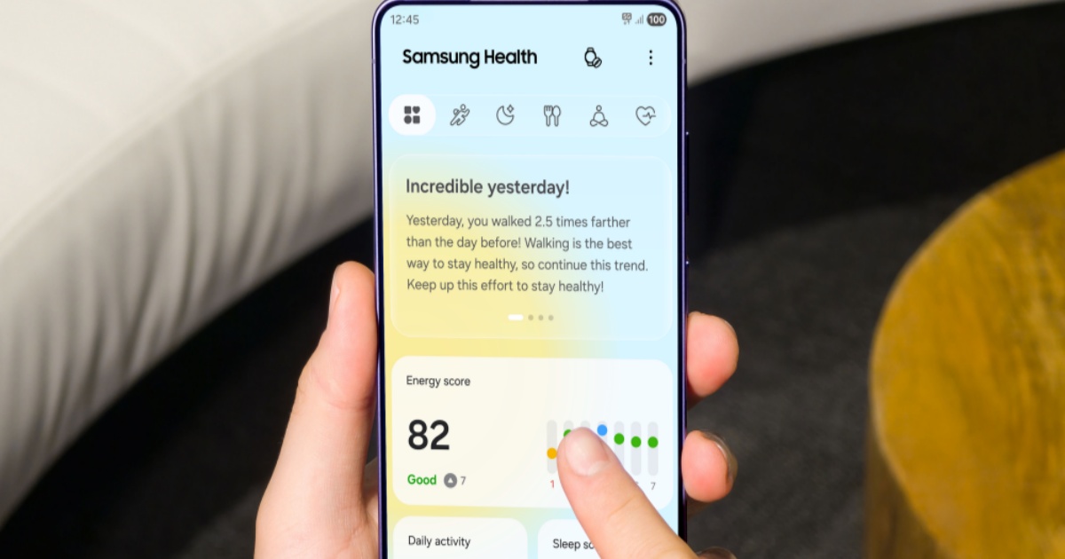 Ilustrasi fitur AI Samsung Health pada Galaxy Watch 9 dengan tampilan metrik kesehatan