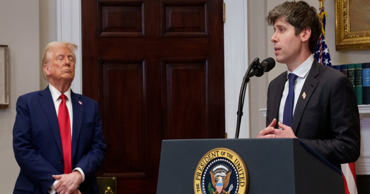 Sam Altman dan Presiden Trump dalam diskusi mengenai investasi saham OpenAI