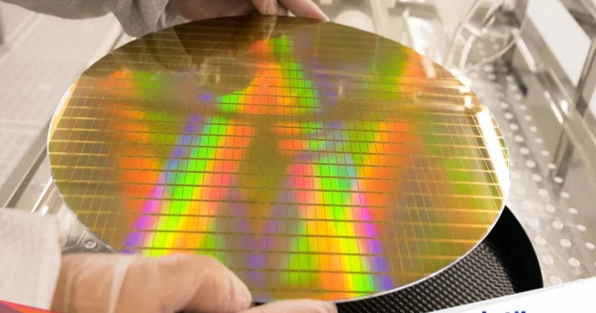 Wafer chip TSMC yang menjadi pusat produksi semikonduktor AI global