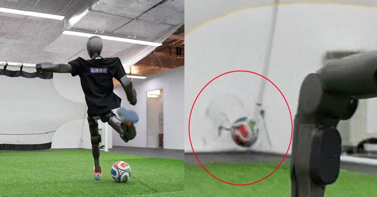 Robot humanoid T1 Booster Robotics bersiap menendang bola dengan bola menembus lubang di tembok