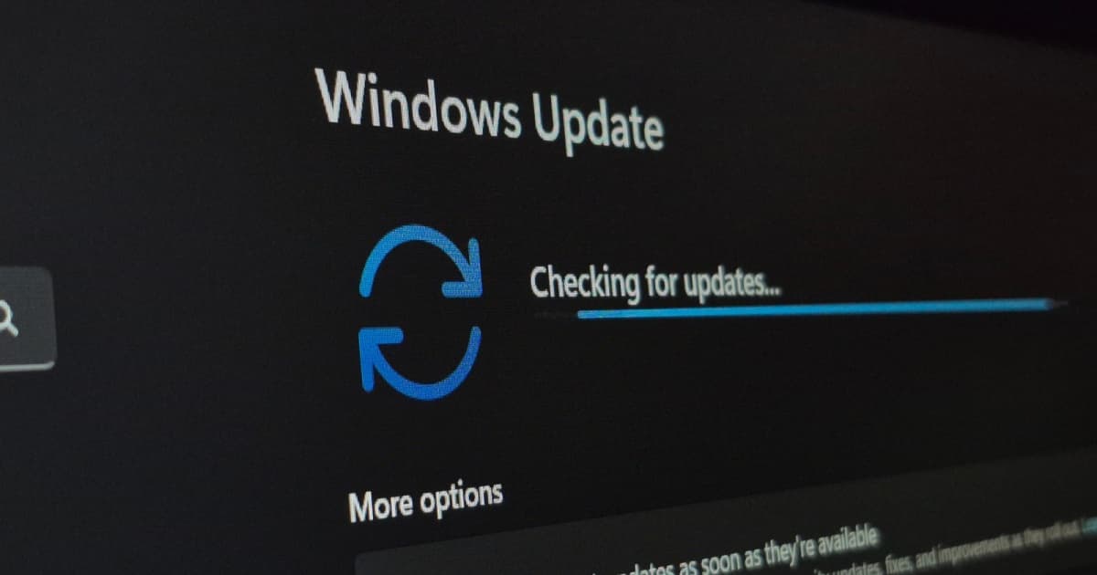 Tampilan layar pembaruan Windows 11 pada perangkat modern
