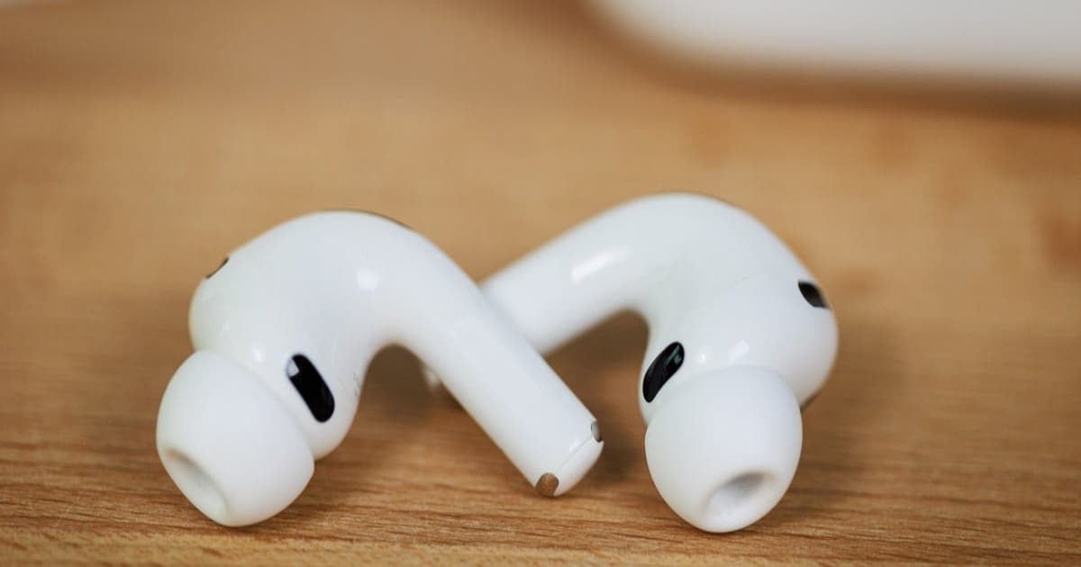Apple AirPods Pro 3 sebagai earbuds nirkabel terlaris dunia