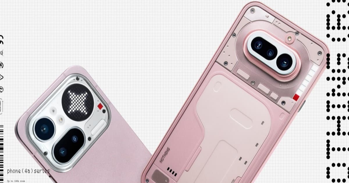 Dua unit Nothing Phone (4a) series berwarna pink dengan panel transparan, tiga kamera, dan lampu Glyph Matrix.