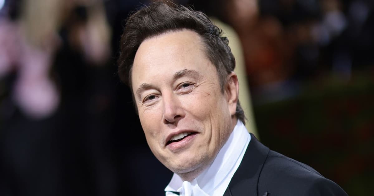 Elon Musk menghadiri Met Gala 2022, pendiri SpaceX yang mengakuisisi Cursor