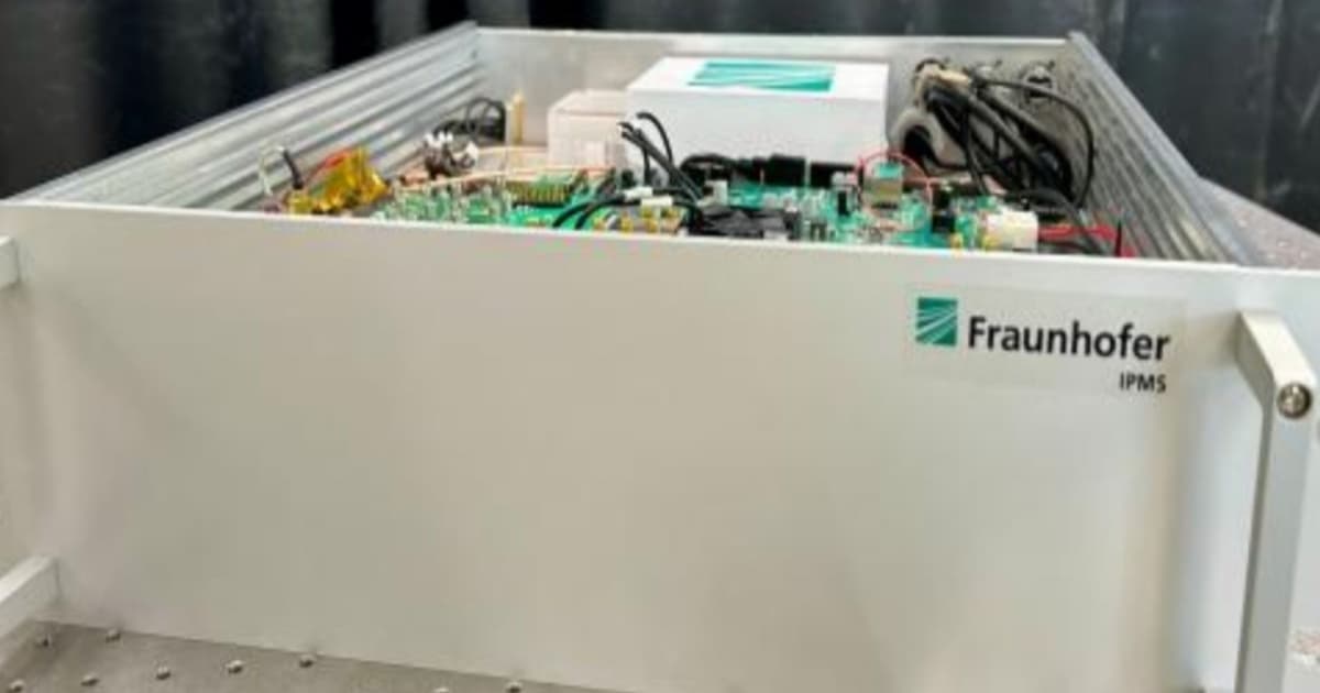 QRNG 19 inch rack demonstrator Fraunhofer IPMS
