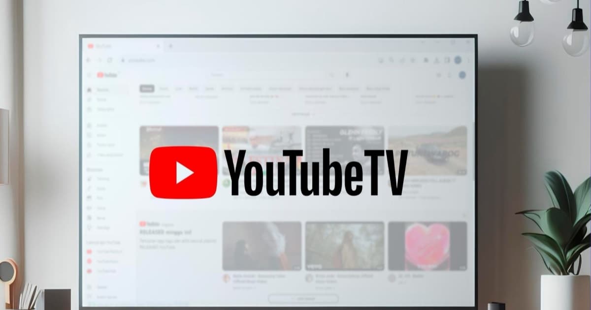 Logo YouTube TV di layar televisi dengan remote Roku di sampingnya