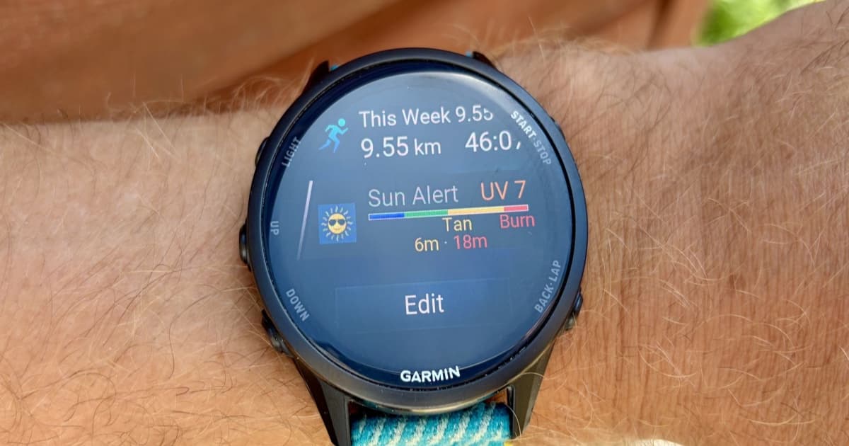 Tampilan aplikasi SunAlert di Garmin Forerunner 970