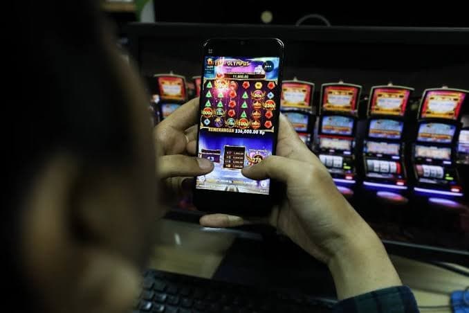 Menkomdigi: Pemberantasan Judol Harus Menyeluruh, Tak Cukup Blokir Situs