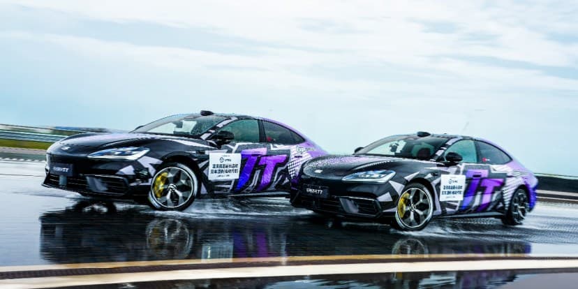 Geely Thunder 16-in-1: Bantah Mitos Baterai Besar dengan Efisiensi Ekstrem