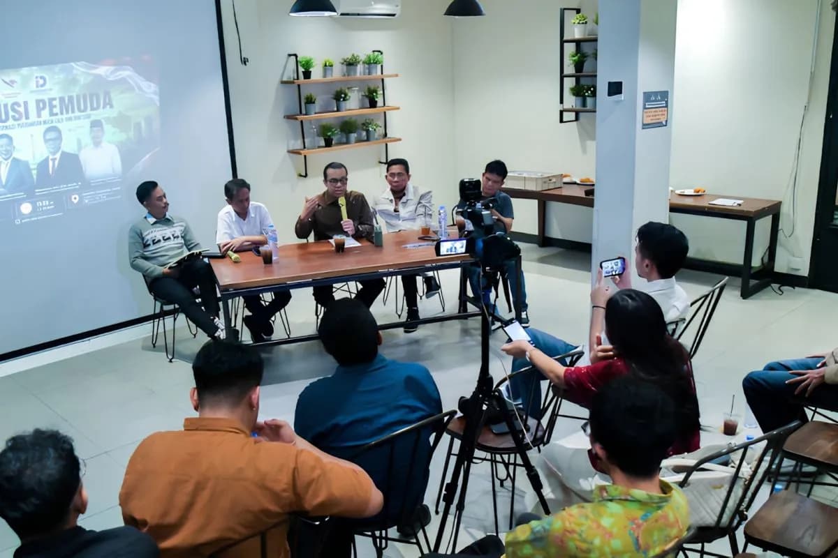 Wamenkomdigi Ajak Generasi Muda Bangun Demokrasi Dinamis