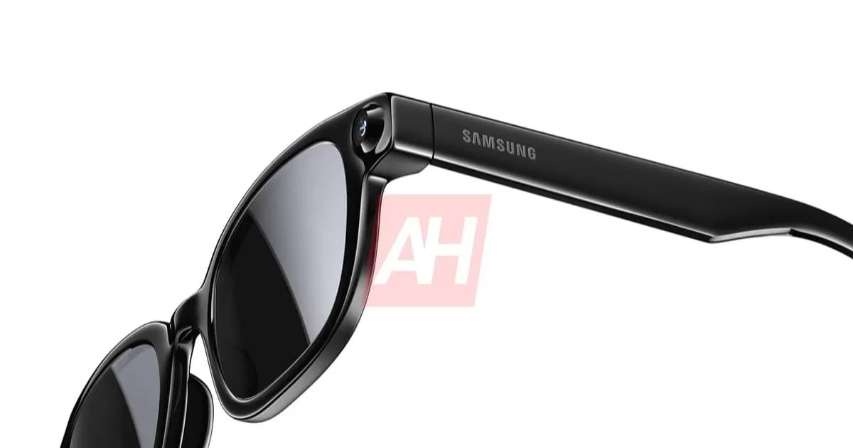 Render Galaxy Glasses dengan latar belakang putih menampilkan desain kacamata pintar Samsung.