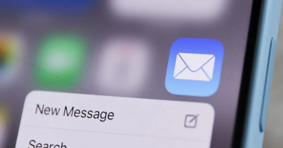 Ilustrasi fitur Hide My Email Apple yang bocorkan alamat email asli pengguna
