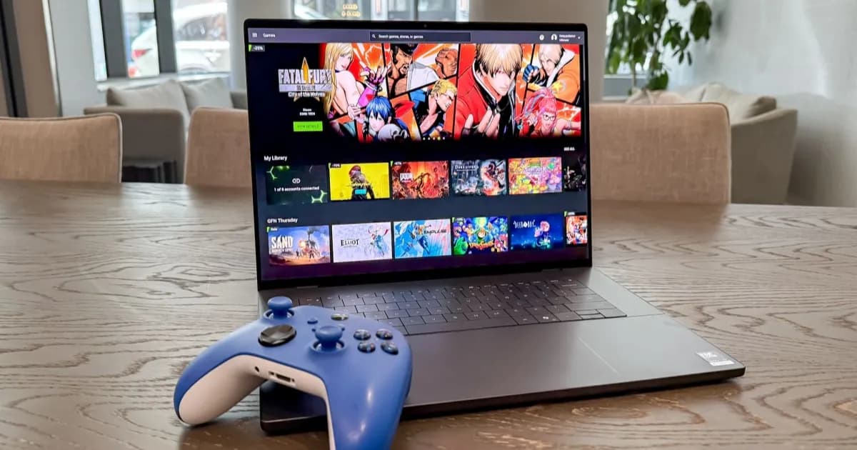 Ilustrasi perbandingan tiga layanan cloud gaming terbaik 2026 yaitu Nvidia GeForce Now, Xbox Cloud Gaming, dan Amazon Luna