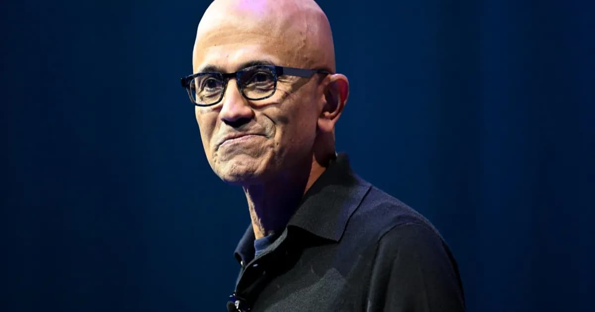 Gedung kantor pusat Microsoft di Redmond dengan logo perusahaan