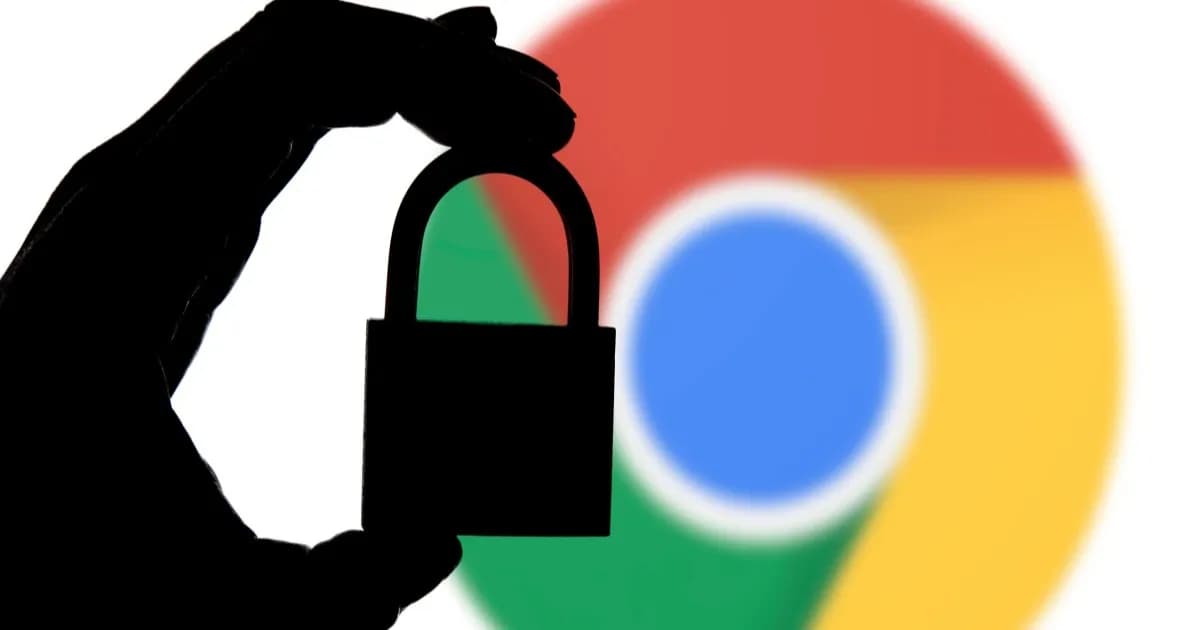 Ilustrasi gembok keamanan di depan logo Google Chrome menandakan privasi data