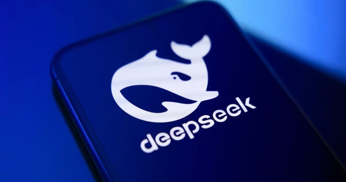 Logo DeepSeek di layar smartphone dengan latar belakang papan sirkuit elektronik