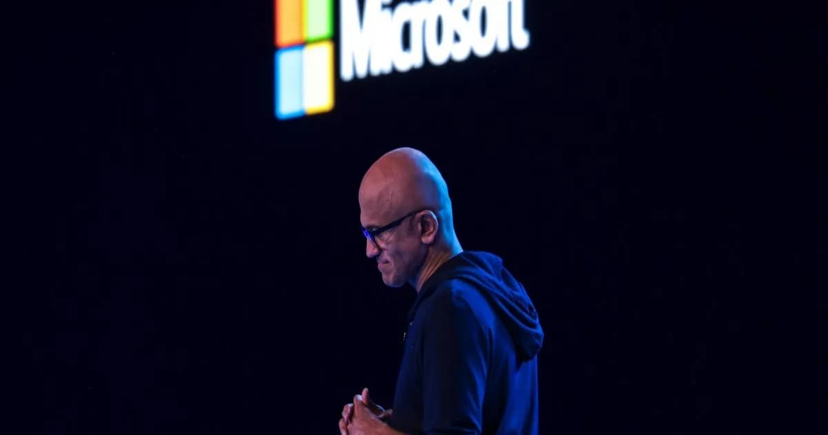 Ilustrasi strategi Microsoft mengurangi ketergantungan pada OpenAI dan Anthropic dengan model AI internal MAI