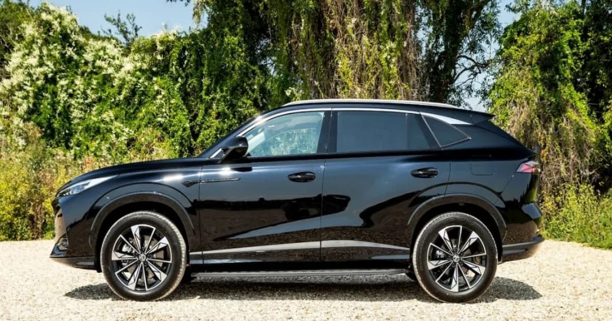 MG ZS Plug-In Hybrid+ dengan baterai semi-solid-state SolidCore