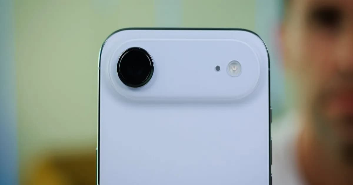 iPhone Air dengan desain super tipis 5,6 mm dan modul kamera tunggal