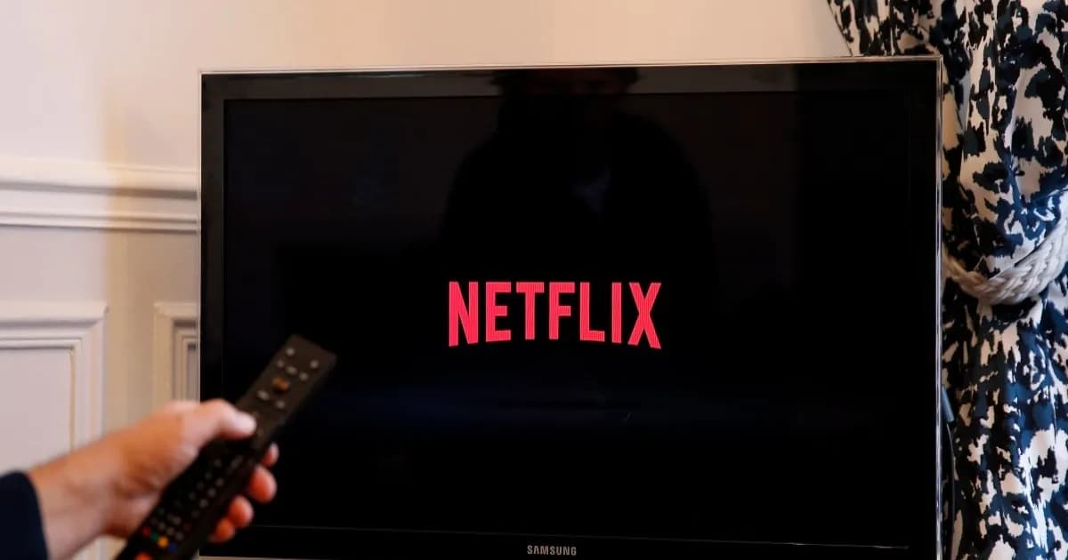 Ilustrasi antarmuka Netflix dengan fitur saluran TV langsung 24 jam