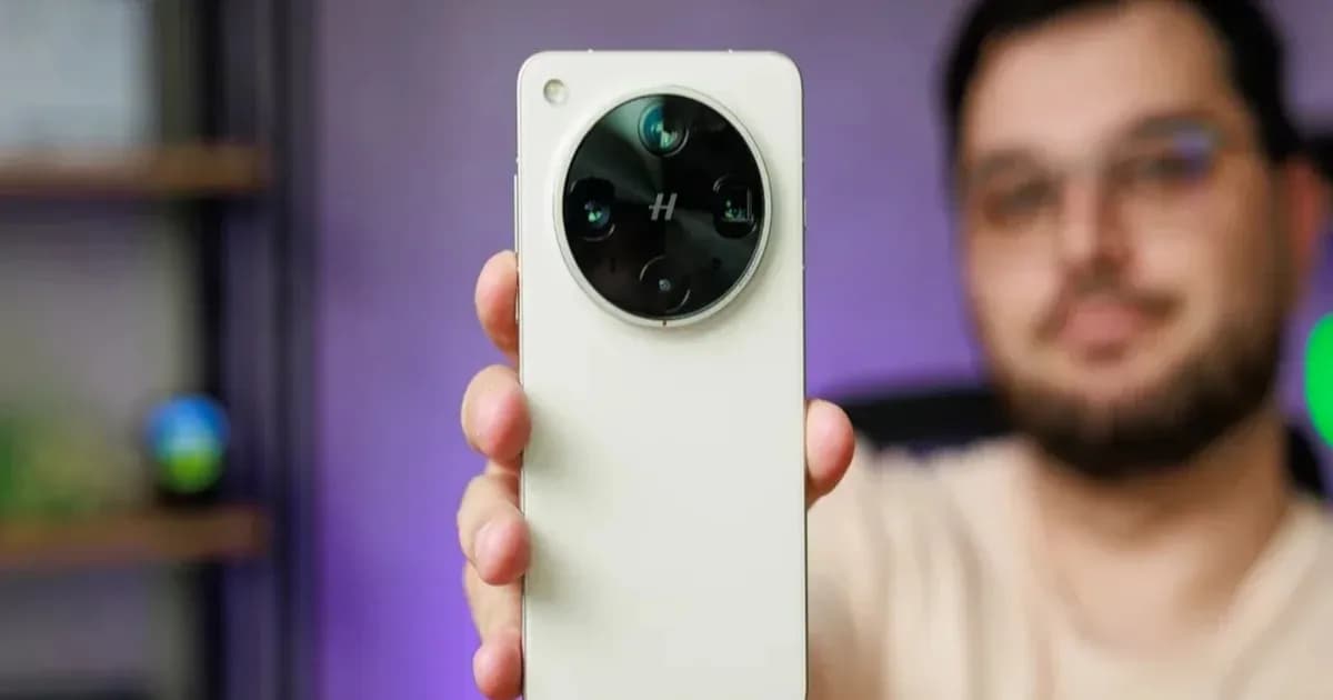 Render Oppo Find X10 Pro Max dengan tiga kamera 200MP di bagian belakang