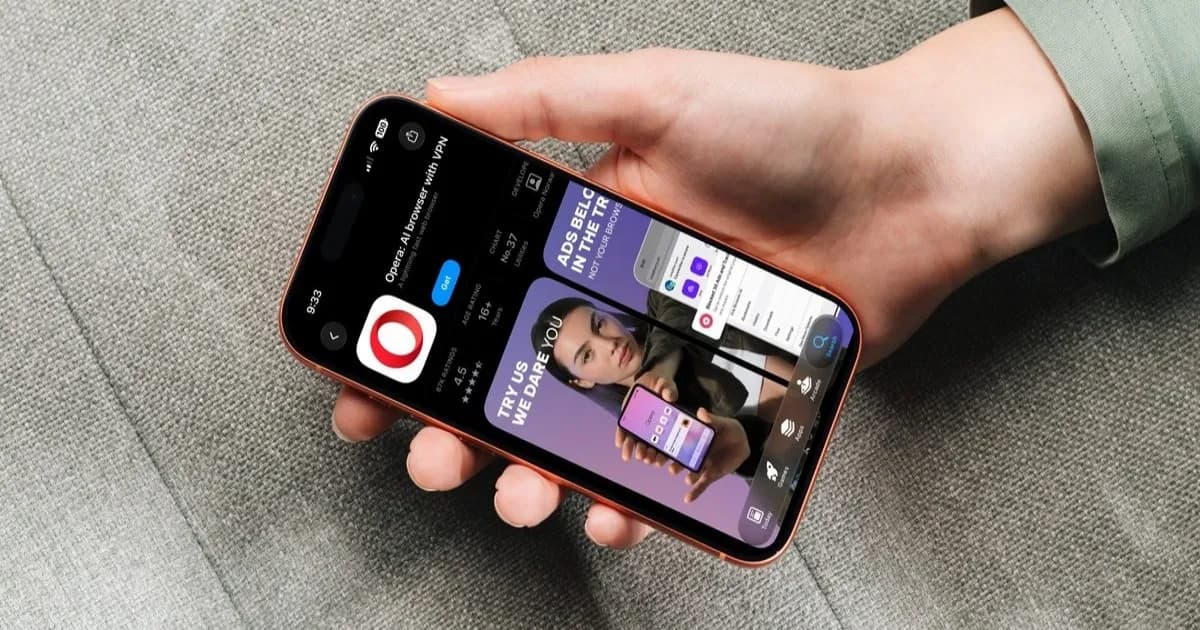 Tampilan antarmuka Opera browser di iPhone