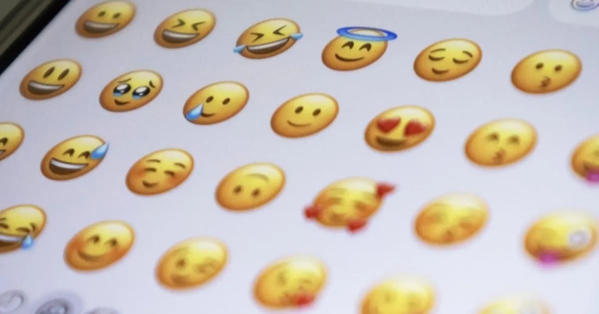 Sembilan emoji baru 2027 termasuk Cracking Face, Monarch Butterfly, dan Pickle