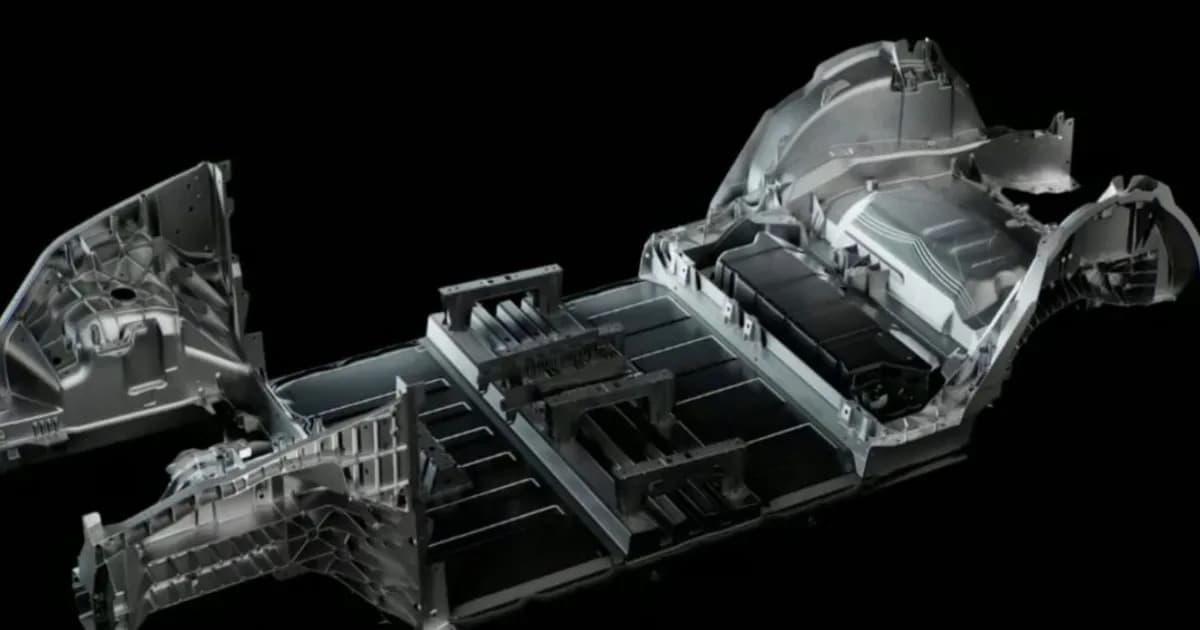 Tesla Model 3 dengan baterai LFP di jalan raya