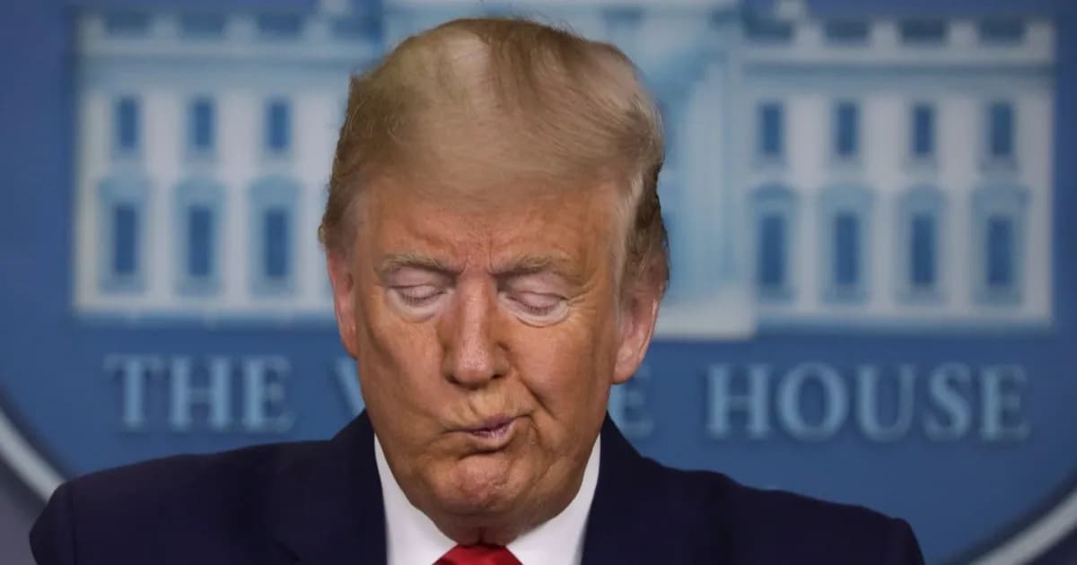 Ilustrasi Trump mengkritik moratorium data center New York yang berpotensi menghambat perkembangan AI di AS.