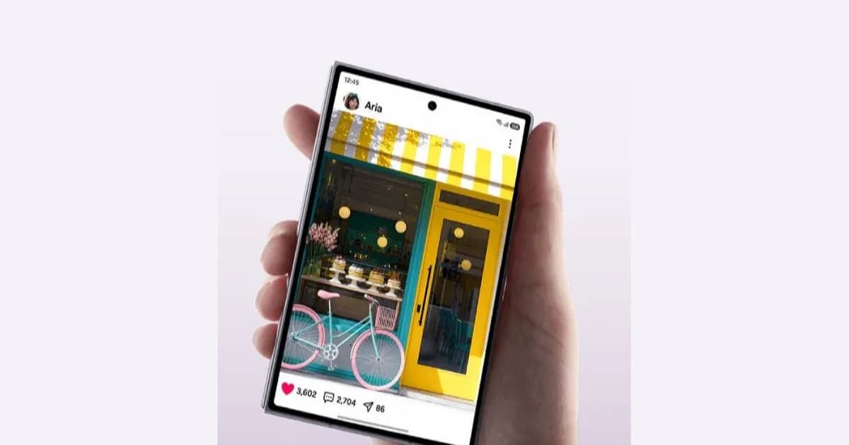 Samsung Galaxy Z Fold 8 warna Lavender dengan desain pendek dan lebar
